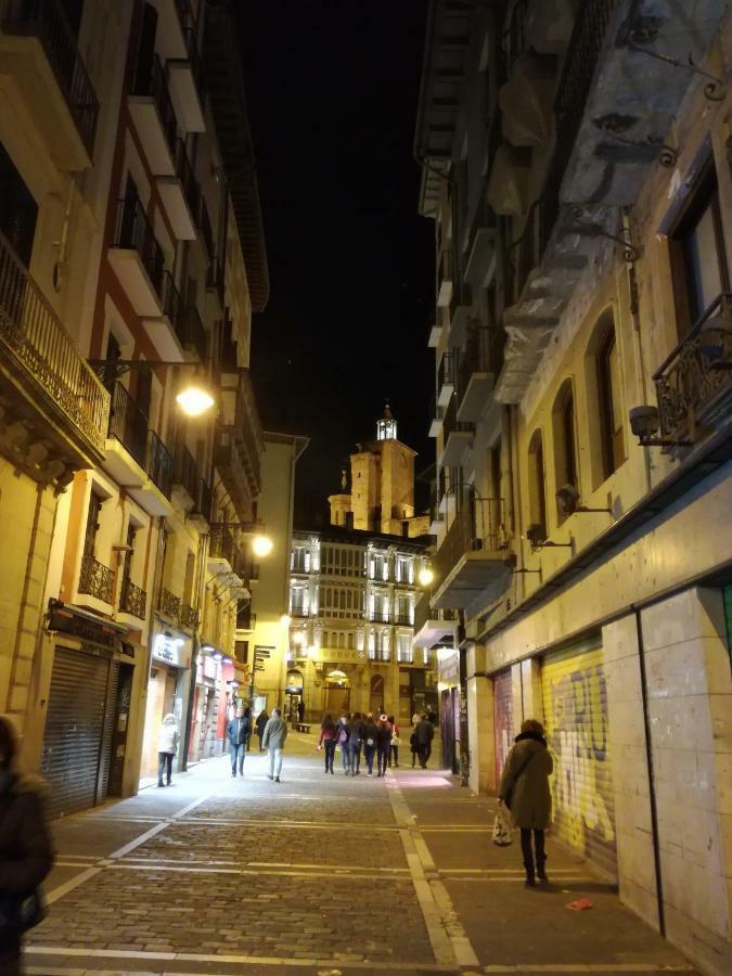 Calle Ansoleaga A 100 Mts Del Ayuntamiento ปัมโปลนา ภายนอก รูปภาพ